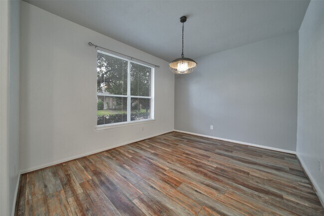 Photo - 17247 Mitchell Pass Ln