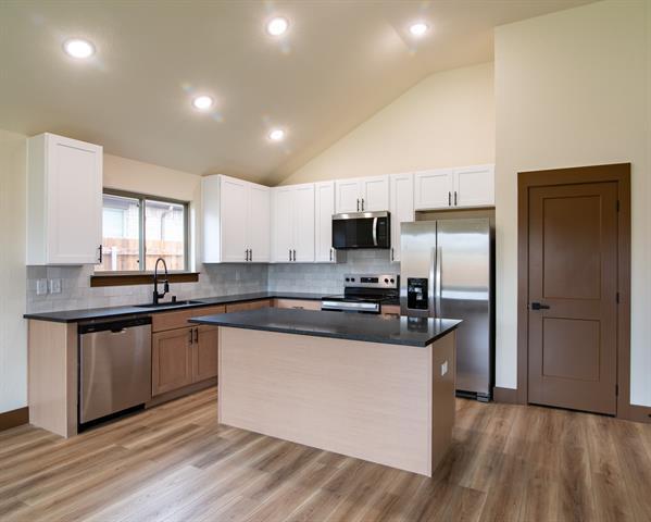 Photo - 13545 Bonanza Cir