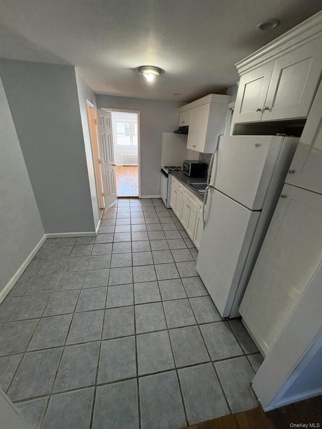 Building Photo - 986 Church St Unit 2L