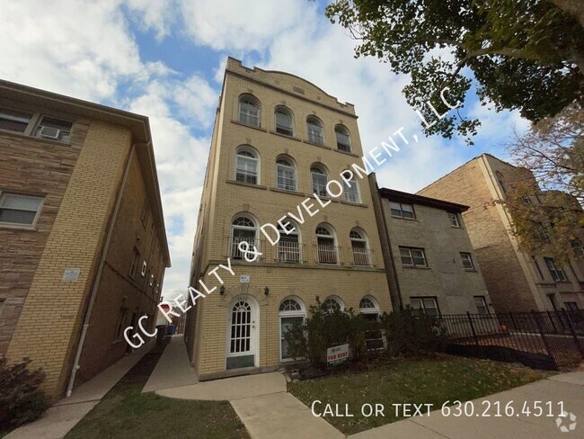 Building Photo - *** COMPLETELY RENOVATED 3 BDRM / ROGERS P... Unit 2 Rental