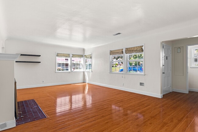 550 Clement Dr