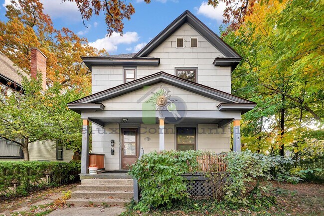 Building Photo - 312 Eastern Ave SE Unit 2