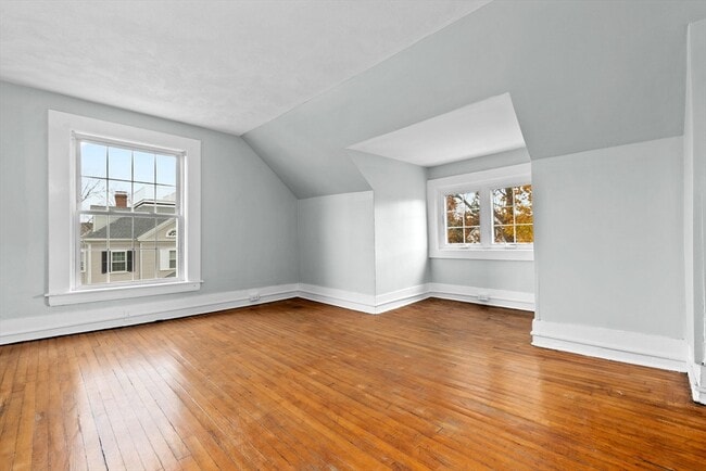 Photo - 23 Thorndike St Apartment Unit 3