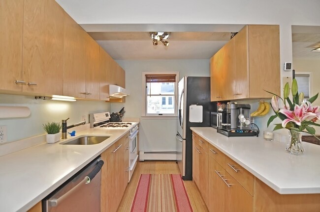 Photo - 1214 Broadway Unit 3