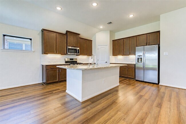 Photo - 101 Sunray Creek Dr