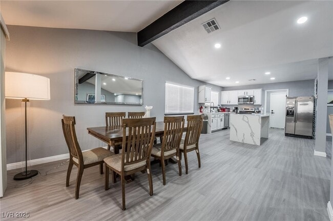 Building Photo - 7439 Trudy Ln