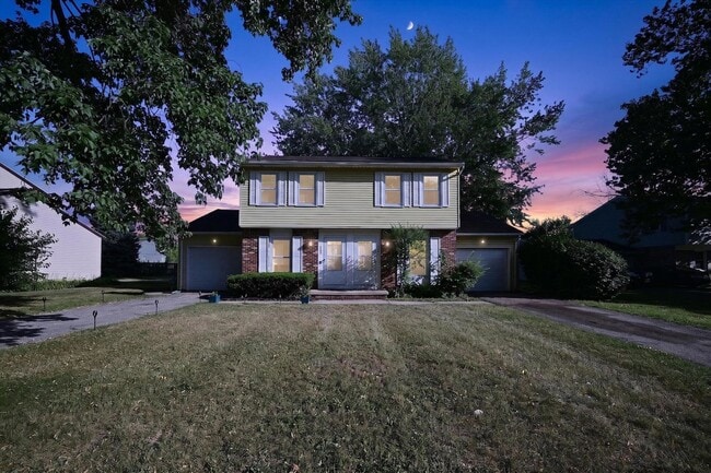 Photo - 6839-6841 Woodlake Unit 6841