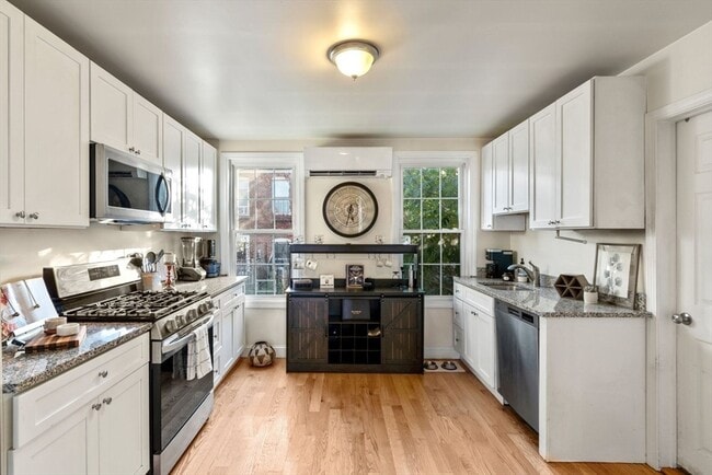 Photo - 83 Bolton St Unit 3