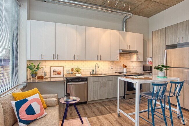 1BR, 1BA - 620SF - Midtown 64 Apartments