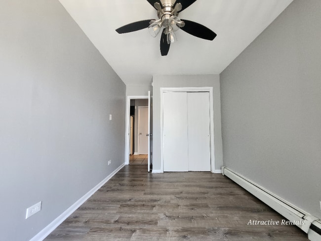 Photo - 3341 Commercial Ave