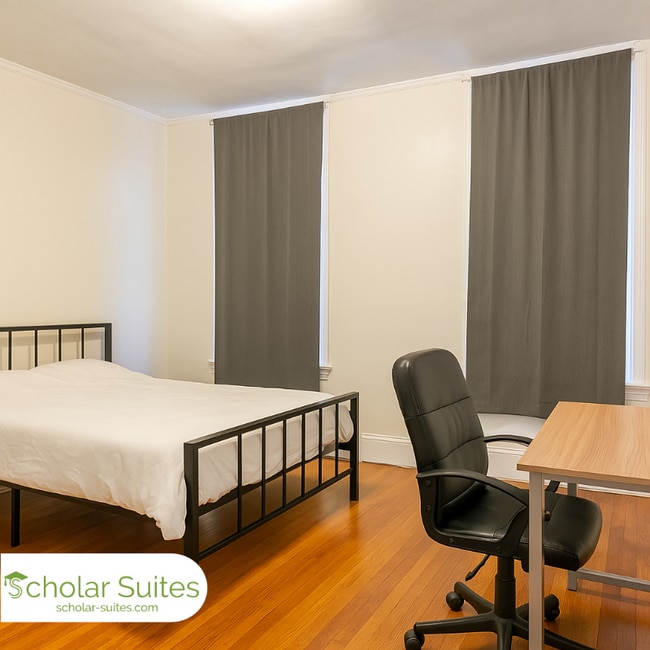Building Photo - 1247 Beacon St Rental