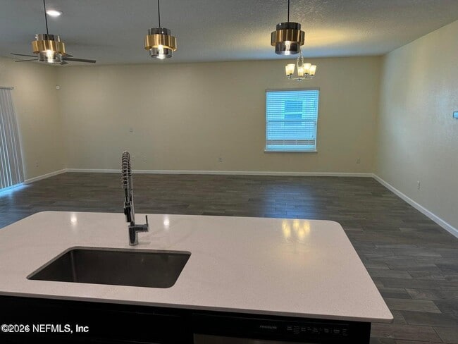Photo - 15704 Stedman Lake Dr