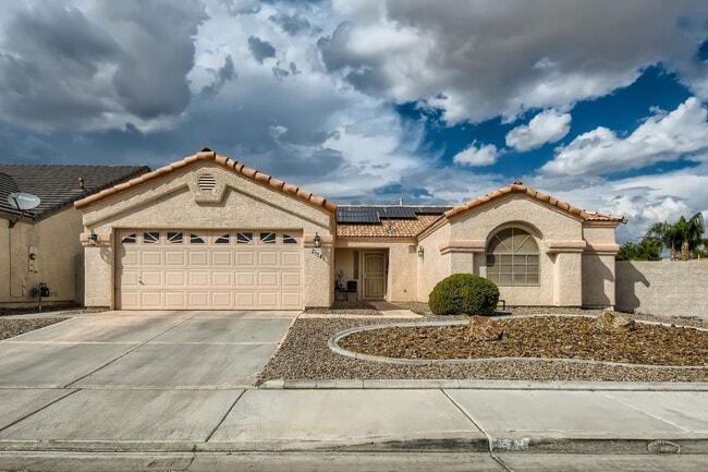 Building Photo - 2114 Akamine Ave