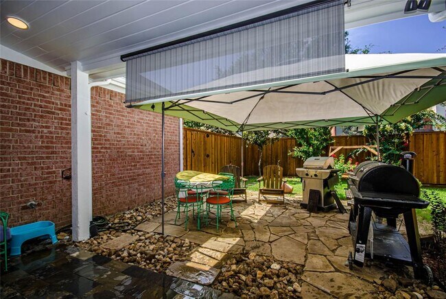 Photo - 832 Water Oak Dr