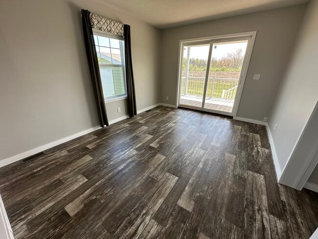 Photo - 517 Spanish Oak Ln