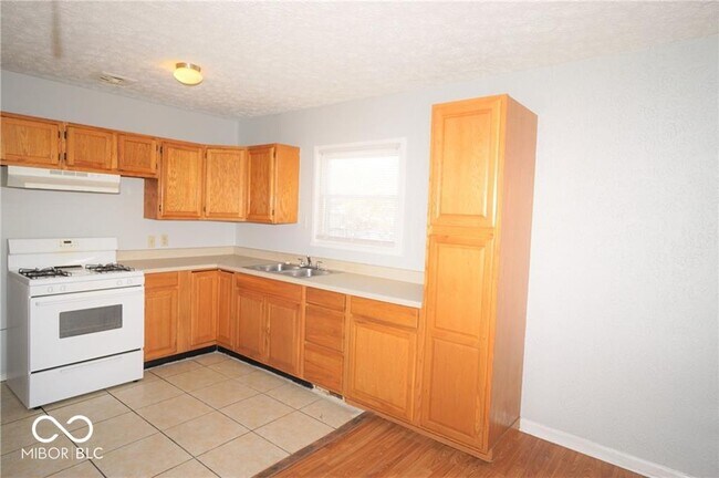 Photo - 3144 Falcon Dr