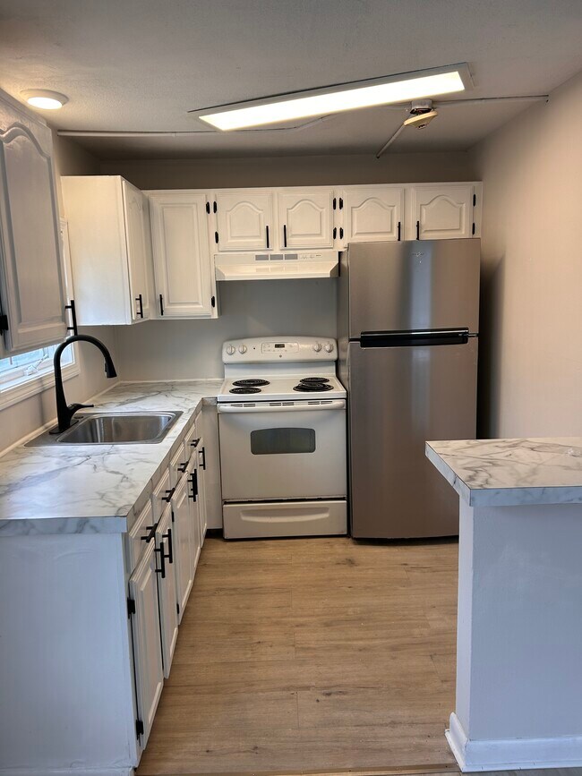 681 Charles St Unit 3