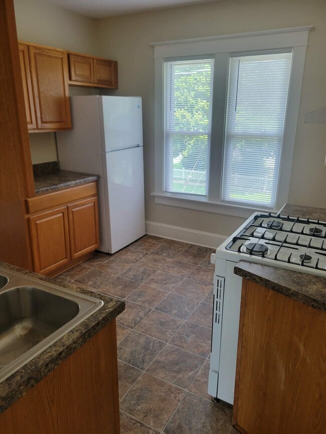 Photo - 6503 24th Ave Unit 2 BR, 1 Bath, Upper