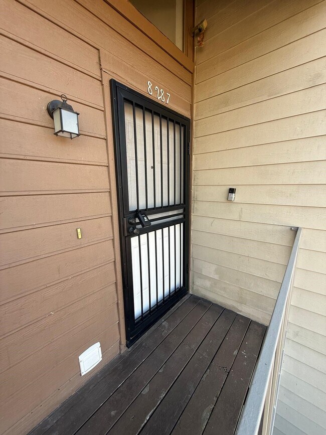 Photo - 8287 Sands Point Dr Unidad 128