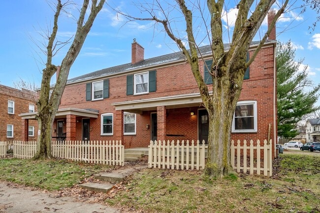 Building Photo - 109 E Arcadia Ave