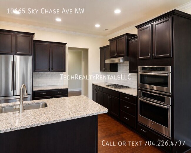 Photo - 10665 Sky Chase Ave NW