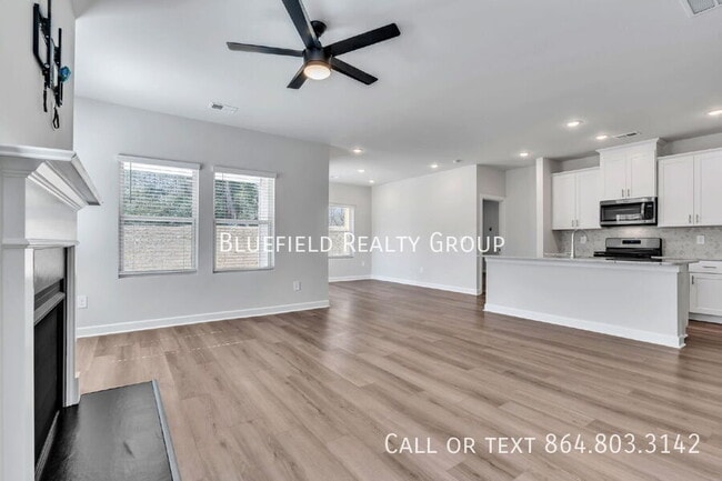Photo - 442 Harben Dr