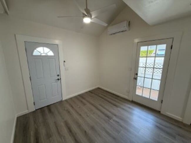 Photo - 111 Loma Alta Ave Unidad C