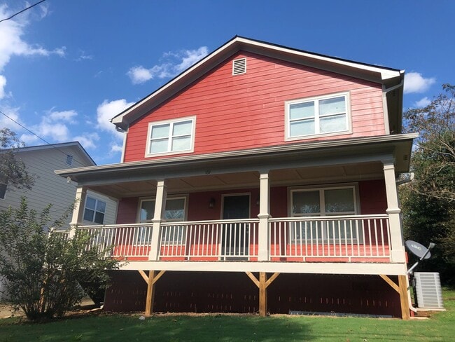 Building Photo - PRE-LEASING FOR FALL 2026!