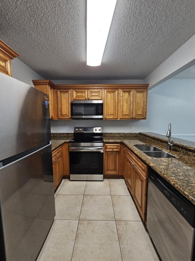 Photo - 1660 Windorah Way Unidad H