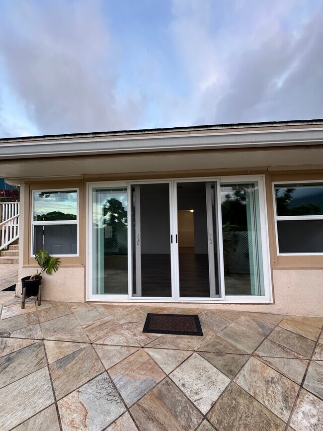 Building Photo - 45-553 Ualani Pl Unit D Rental
