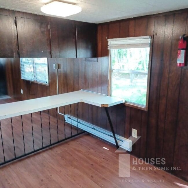 Photo - 110 Community Rd
