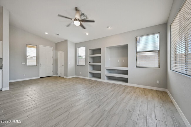 Photo - 4240 E Augusta Ave