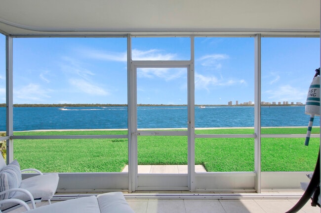 Photo - 60 Yacht Club Dr Unit 101