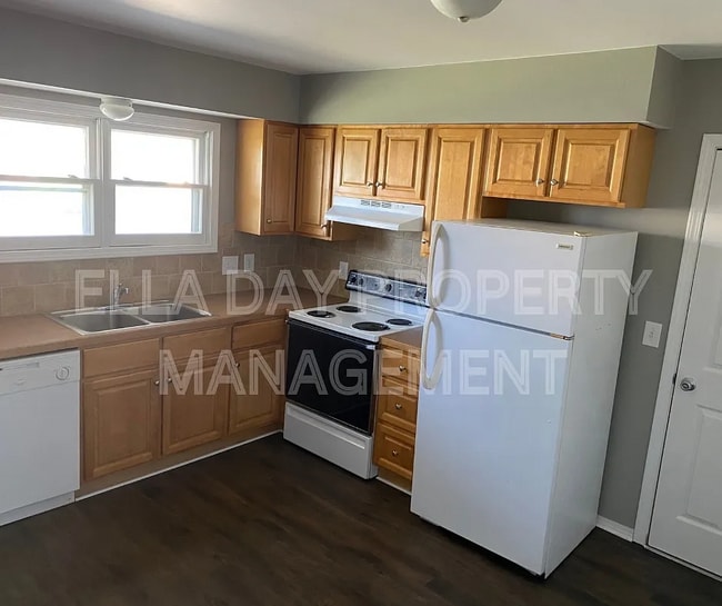 Photo - 1620 S Edwards St