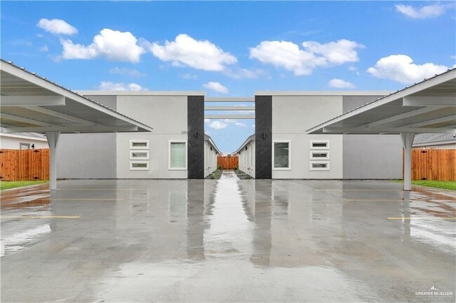 Building Photo - 13 W Sunset Valley St Unit 2