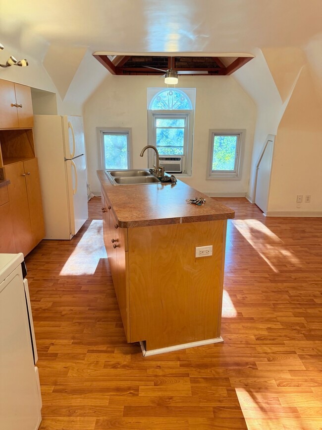 Photo - 801 Rubel Ave Unit 3f