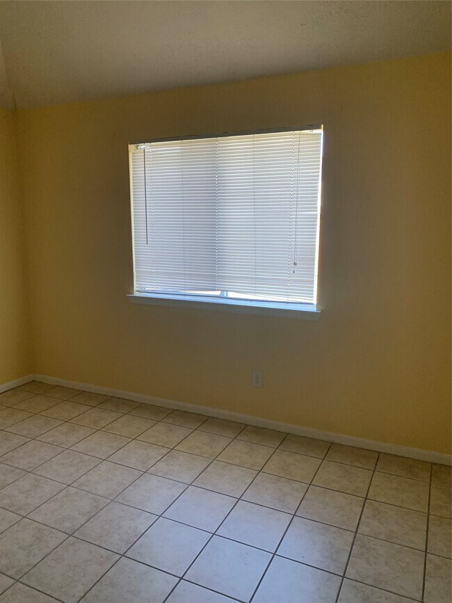 Photo - 6722 Highwind Bend Ln