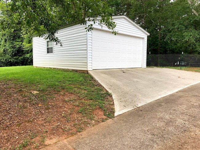 Photo - 175 Richmond Pl