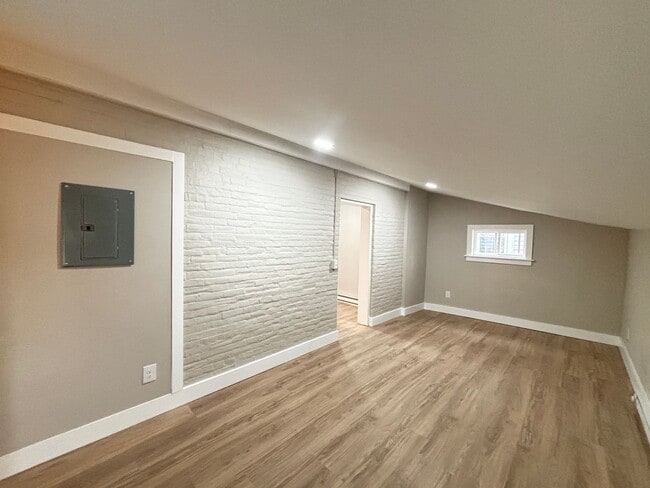 Photo - 20 W Union Blvd Unit 3