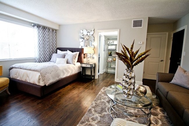 Photo - Infinity at Plaza West