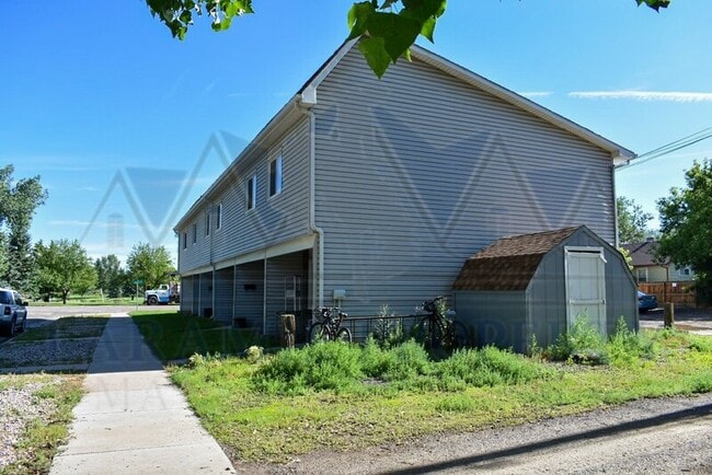 Photo - 802 E Canby St