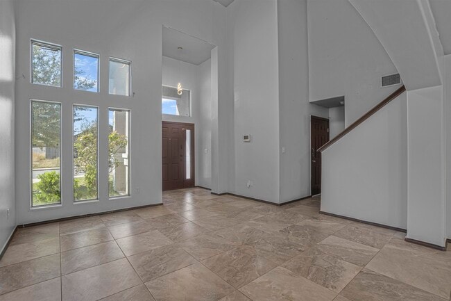 Photo - 5528 Somerville St