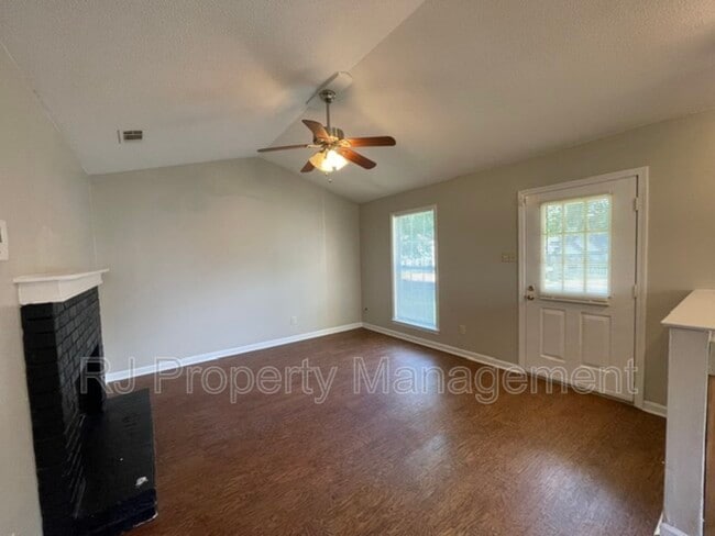 Photo - 6426 Ashton Rd