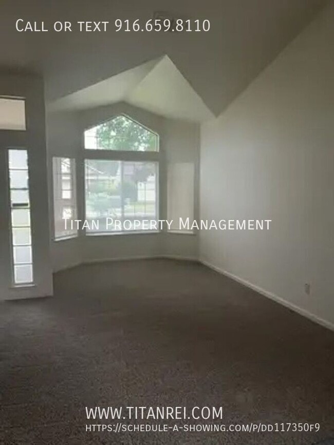 Photo - 8652 Meandering Way