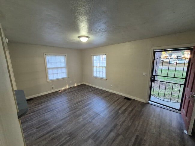 Photo - 3251 Meadow Ln