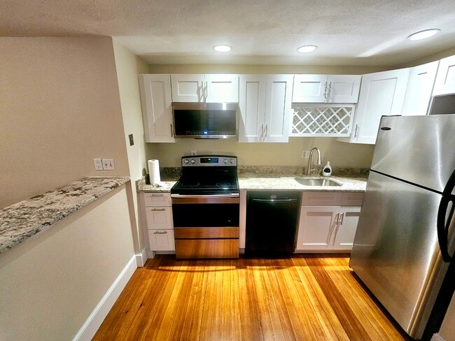 Photo - 39 South St Unit 4