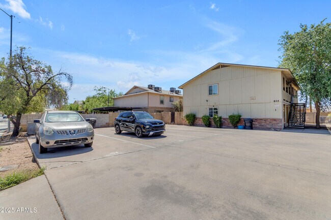 Photo - 834 N Cherry Unit 102