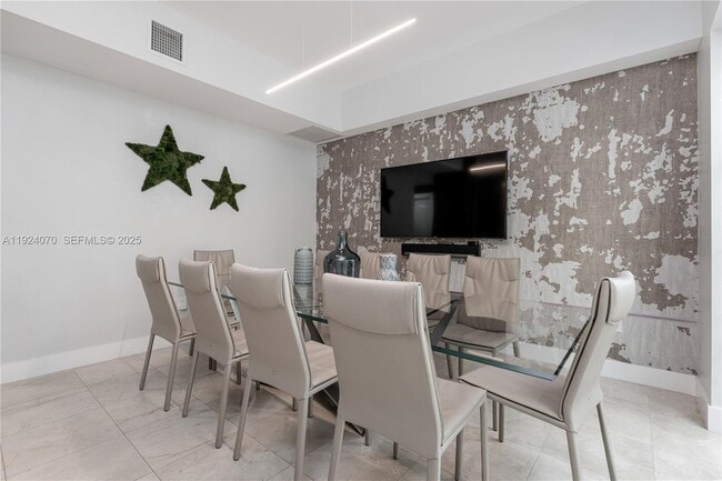 Photo - 18460 NE 30th Ave