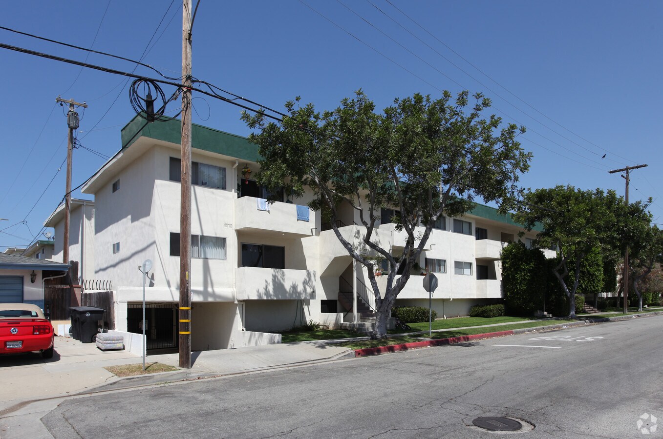 18311 Bailey Dr - Duo Quorum Apartments