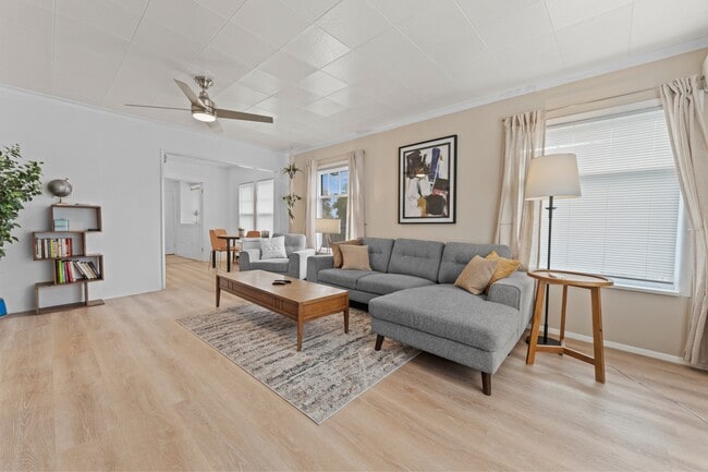 Photo - 1612 E 29th St